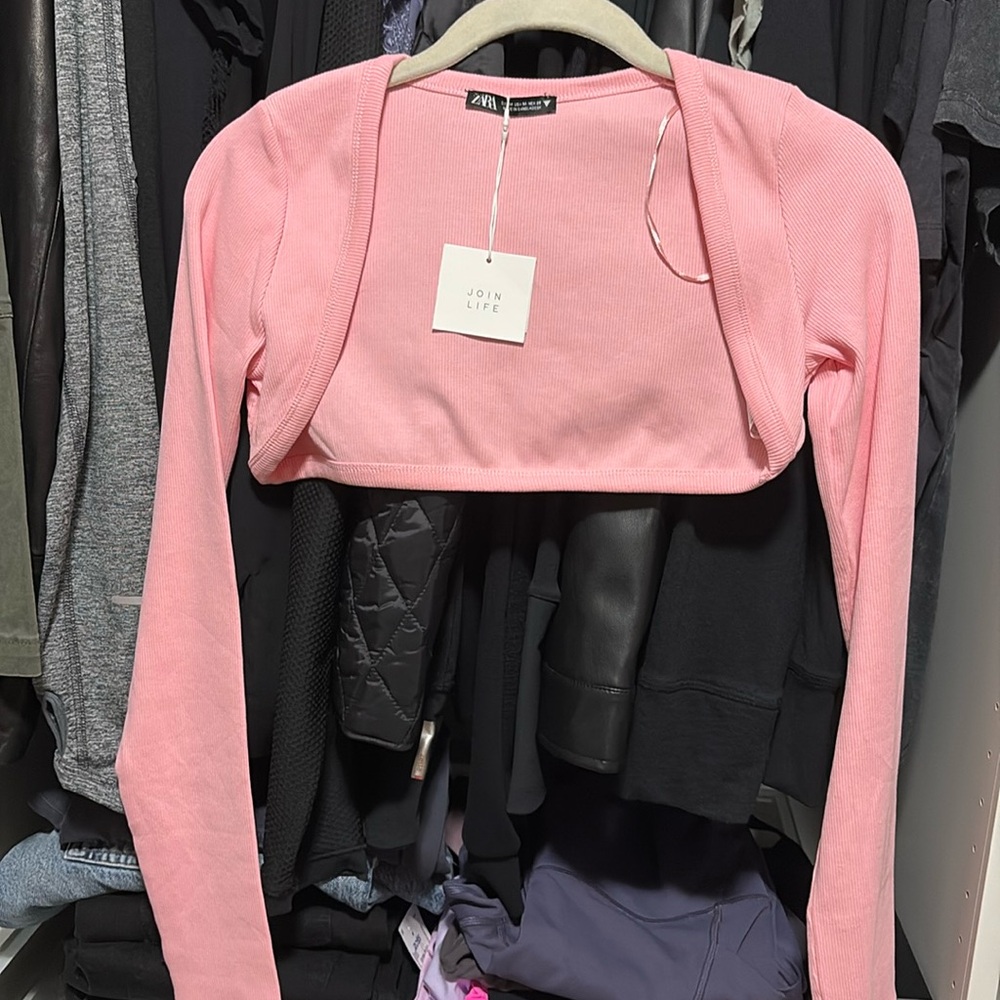 Zara peach pink sweater new with tag attached